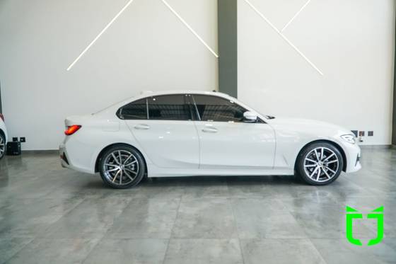 BMW 320i 2.0 16V TURBO FLEX SPORT GP AUTOMÁTICO BMW 320i 2.0 16V TURBO FLEX SPORT GP AUTOMÁTICO
